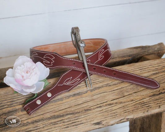 Tulip Stitched Tapered Latigo Belt 33"