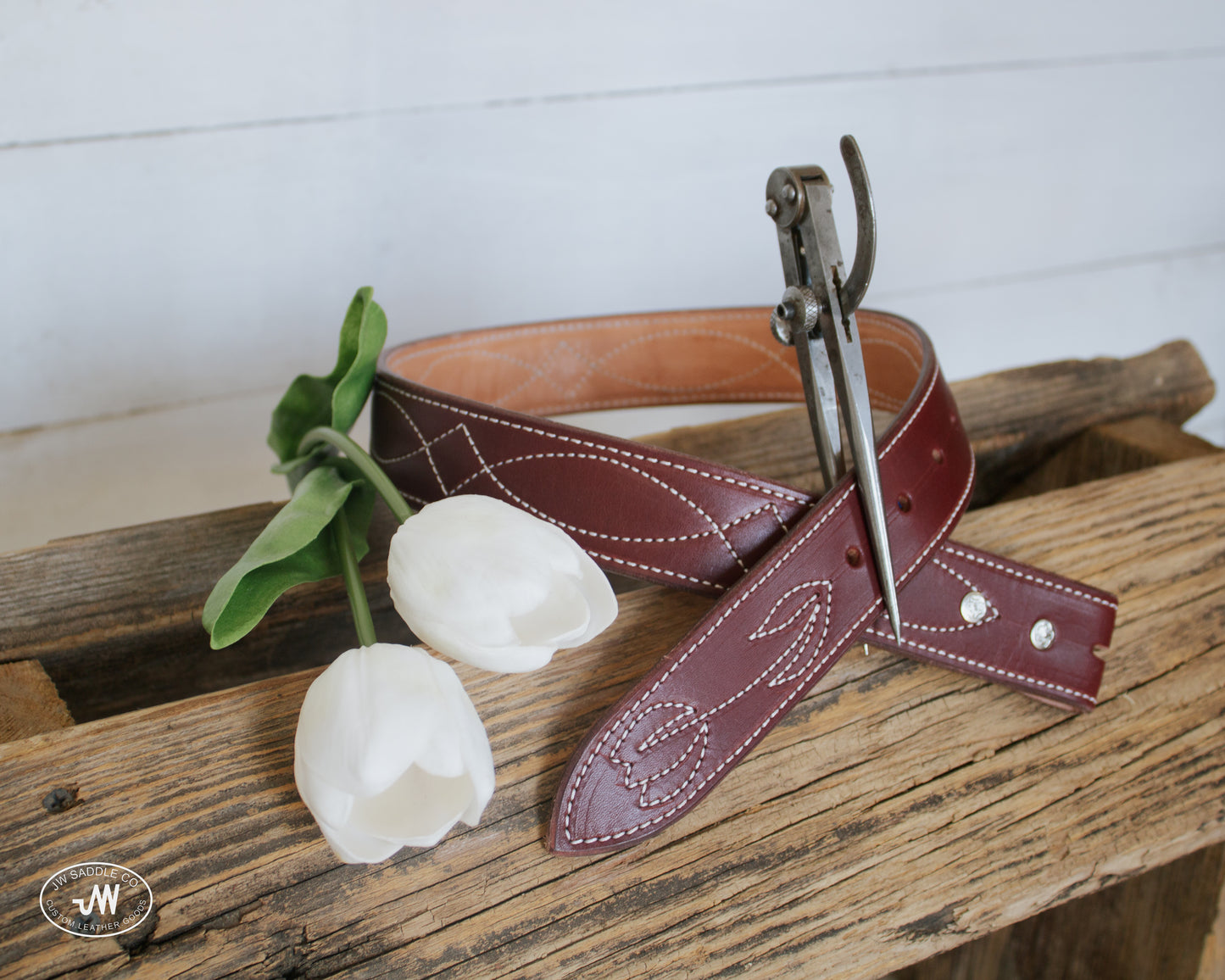 Latigo Half Tulip Stitched Belt 33"